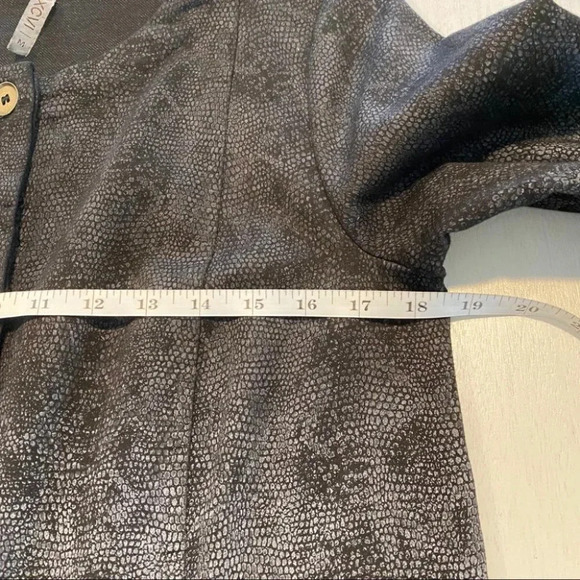 🍁 XCVI Snake Python M Ombre Hip Length Coat Jacket - Picture 8 of 9